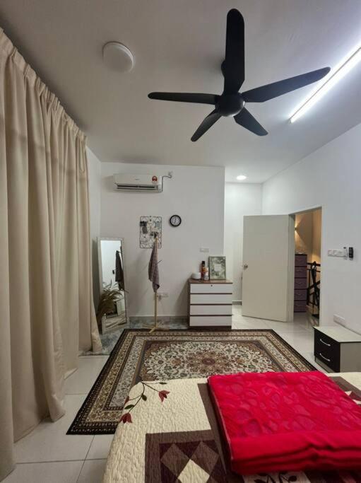 Hadeerna Homestay - Double Storey Terrace Chemor Buitenkant foto